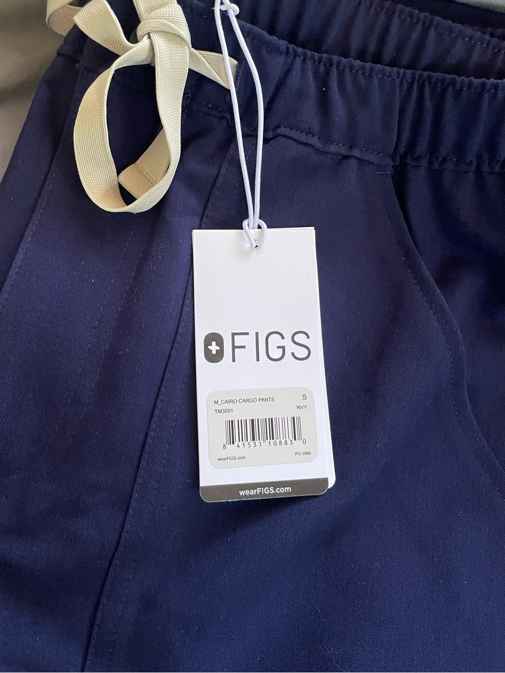 NWT FIGS Men's Cairo Cargo Straight-Leg Scrub Pants - Navy Blue - Size Small